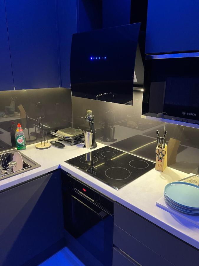 Luxury 3 Bedroom Apartment In Kiato Center Екстер'єр фото